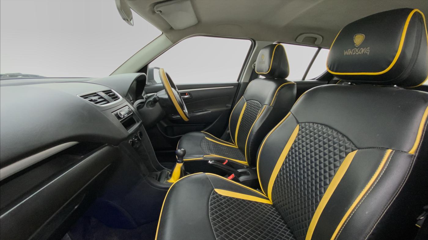 2015 Maruti Swift VDI ABS, Diesel, Manual, 47,493 km, Right Side Front Door Cabin