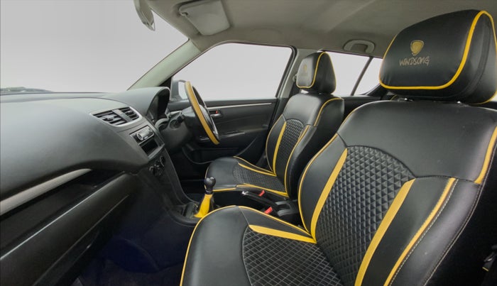 2015 Maruti Swift VDI ABS, Diesel, Manual, 47,493 km, Right Side Front Door Cabin