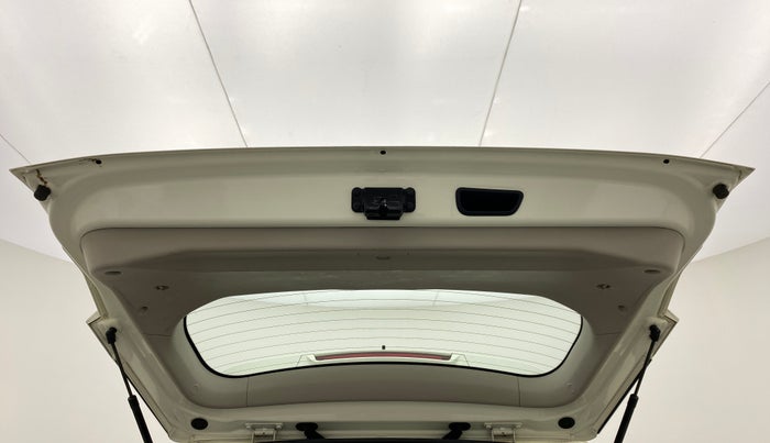 2019 Mahindra XUV300 W8 1.5 DIESEL AMT, Diesel, Automatic, 57,526 km, Boot Door Open