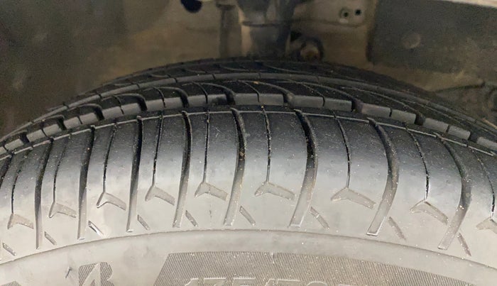 2015 Honda Amaze 1.2L I-VTEC S, Petrol, Manual, 82,017 km, Right Front Tyre Tread