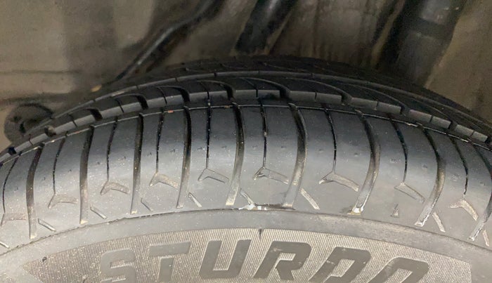 2015 Honda Amaze 1.2L I-VTEC S, Petrol, Manual, 82,017 km, Left Rear Tyre Tread