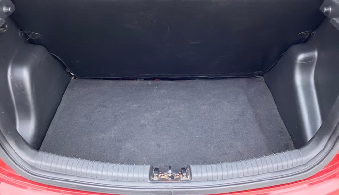 2019 Hyundai Grand i10 SPORTZ 1.2 KAPPA VTVT, Petrol, Manual, 28,223 km, Boot Inside