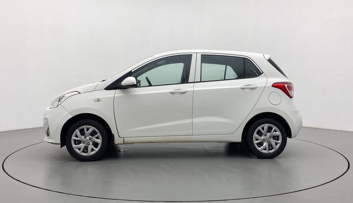 2017 Hyundai Grand i10 SPORTZ 1.2 KAPPA VTVT, Petrol, Manual, 23,074 km, Left Side