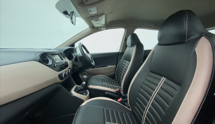 2017 Hyundai Grand i10 SPORTZ 1.2 KAPPA VTVT, Petrol, Manual, 23,074 km, Right Side Front Door Cabin
