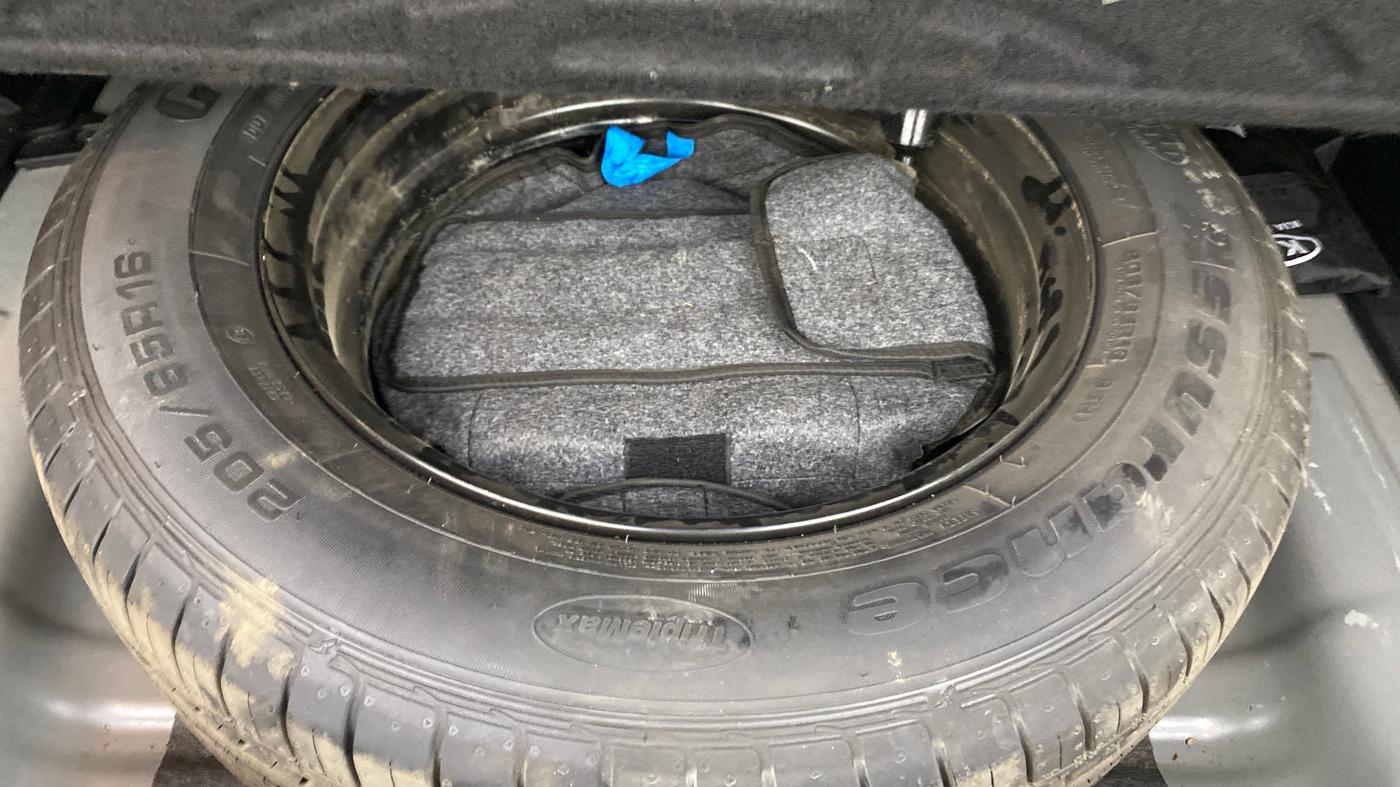 2019 KIA SELTOS GTX AT 1.4 PETROL, Petrol, Automatic, 1,05,542 km, Spare Tyre