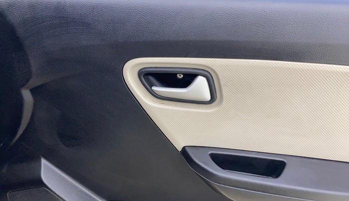 2022 Maruti Alto LXI O, Petrol, Manual, 23,287 km, Driver Side Door Panels Control