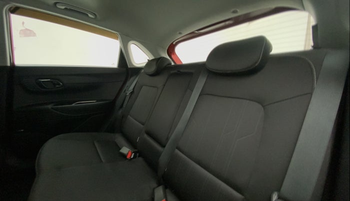 2022 Hyundai NEW I20 ASTA (O) 1.2 MT, Petrol, Manual, 17,823 km, Right Side Rear Door Cabin
