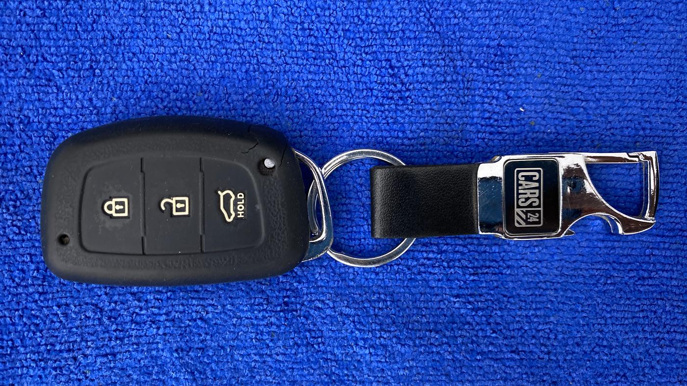 2014 Hyundai Grand i10 ASTA (O) 1.2 KAPPA VTVT, Petrol, Manual, 62,250 km, Key Close Up