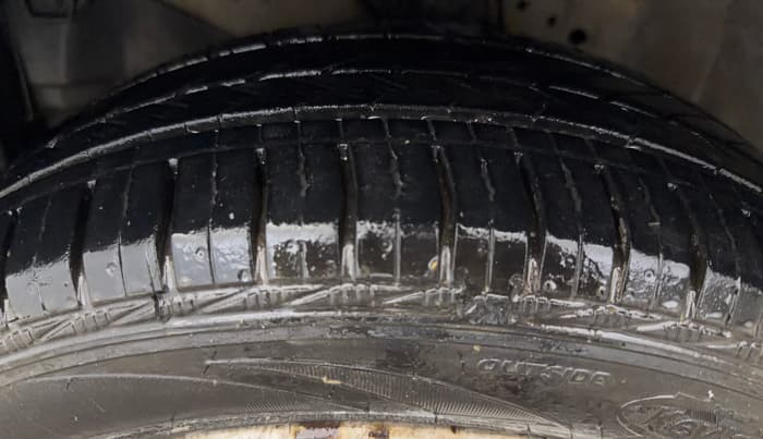 2015 Honda Amaze 1.2L I-VTEC E, Petrol, Manual, 37,831 km, Left Front Tyre Tread