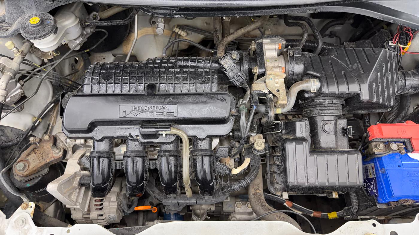 2015 Honda Amaze 1.2L I-VTEC E, Petrol, Manual, 37,831 km, Engine View