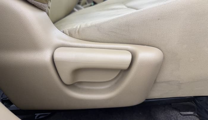 2015 Honda Amaze 1.2L I-VTEC E, Petrol, Manual, 37,831 km, Driver Side Adjustment Panel