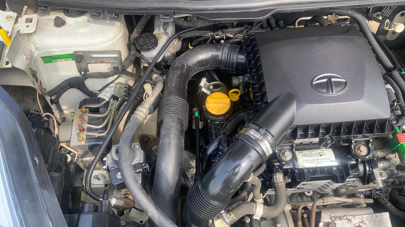 2019 Tata NEXON XM PETROL, CNG, Manual, 50,843 km, Engine View - Right
