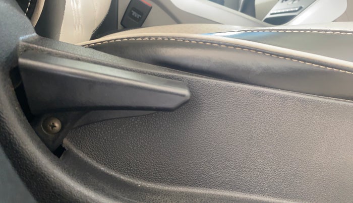 2019 Tata NEXON XM PETROL, CNG, Manual, 51,195 km, Driver Side Adjustment Panel