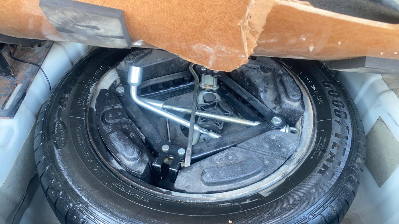 2019 Tata NEXON XM PETROL, CNG, Manual, 50,843 km, Spare Tyre