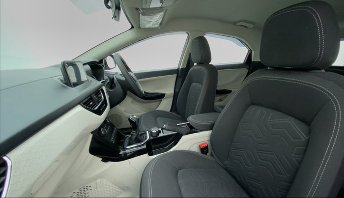 2021 Tata NEXON XZ+ 1.5, Diesel, Manual, 7,623 km, Right Side Front Door Cabin