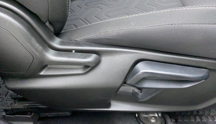2021 Tata NEXON XZ+ 1.5, Diesel, Manual, 7,623 km, Driver Side Adjustment Panel