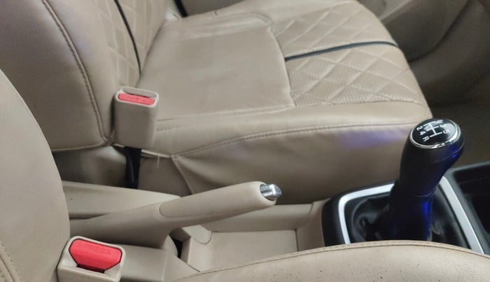 2020 Maruti Dzire VXI, Petrol, Manual, 1,48,469 km, Gear Lever