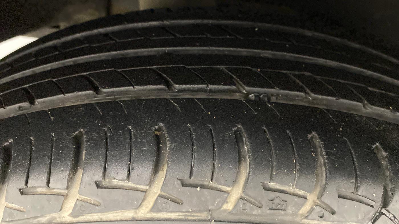 2018 Maruti Baleno DELTA 1.2 K12 AT, Petrol, Automatic, 35,639 km, Right Rear Tyre Tread