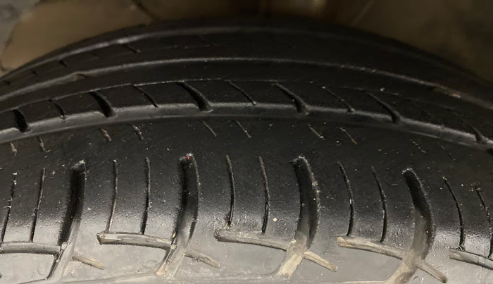 2018 Maruti Baleno DELTA 1.2 K12 AT, Petrol, Automatic, 35,639 km, Left Front Tyre Tread