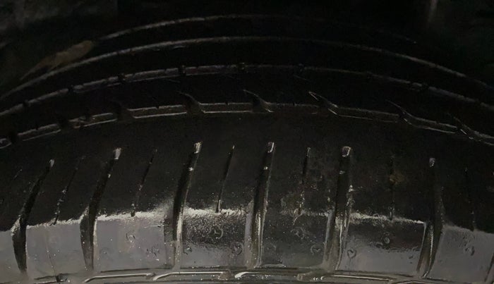 2015 Hyundai Elite i20 ASTA 1.2, Petrol, Manual, 29,622 km, Left Rear Tyre Tread