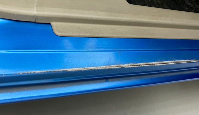 2017 Maruti Celerio VXI (O), Petrol, Manual, 31,635 km, Right running board - Minor scratches