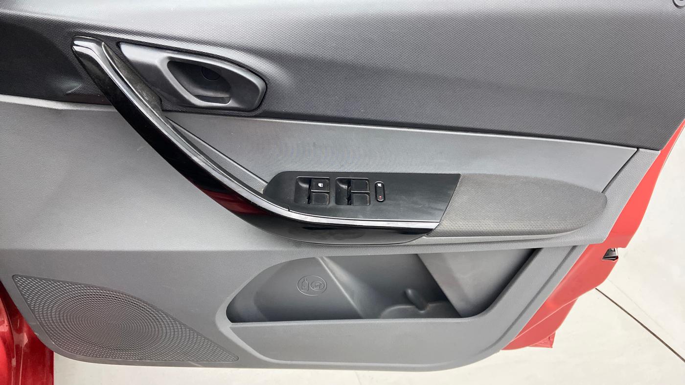 2018 Tata Tigor Buzz PETROL, Petrol, Manual, 48,676 km, Driver Side Door Panels Control