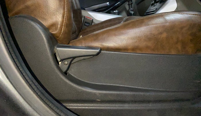 2018 Tata NEXON XM PETROL, CNG, Manual, 81,527 km, Driver Side Adjustment Panel