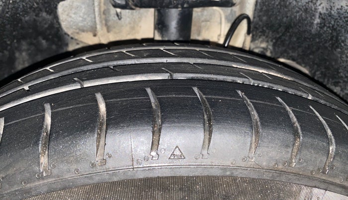 2018 Tata TIAGO NRG PETROL, Petrol, Manual, 76,021 km, Right Front Tyre Tread