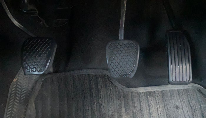 2018 Honda BR-V 1.5L I-VTEC S, Petrol, Manual, 84,091 km, Pedals