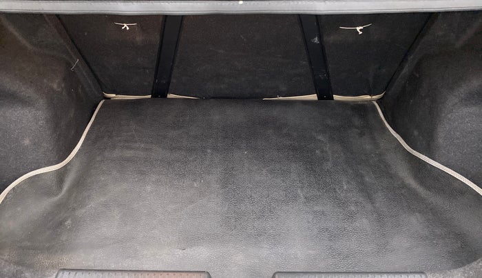 2017 Maruti Dzire VXI, Petrol, Manual, 32,335 km, Boot Inside