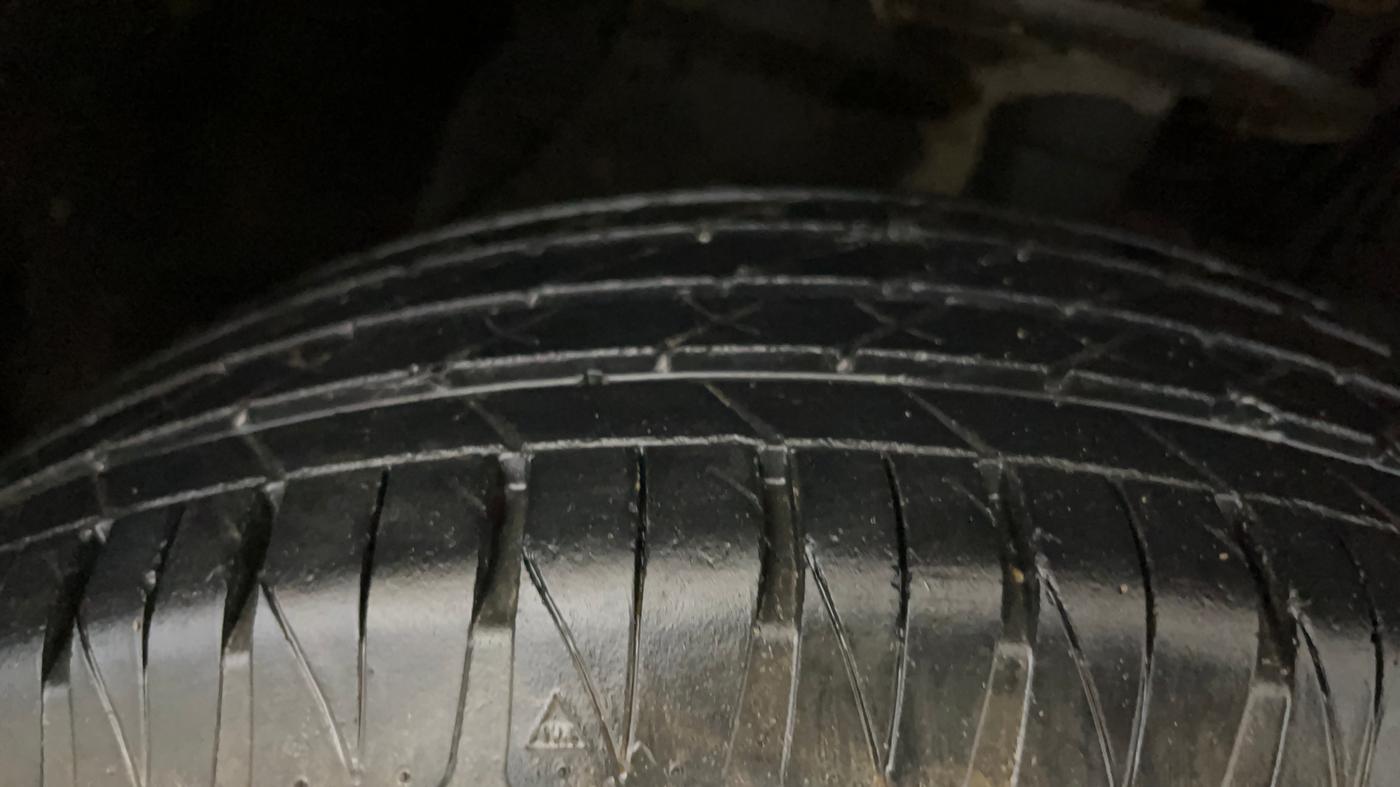 2020 Toyota URBAN CRUISER PREMIUM GRADE MT, Petrol, Manual, 61,017 km, Right Front Tyre Tread