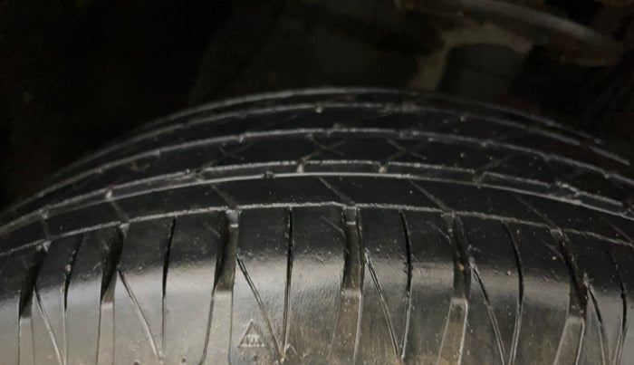 2020 Toyota URBAN CRUISER PREMIUM GRADE MT, Petrol, Manual, 60,947 km, Right Front Tyre Tread