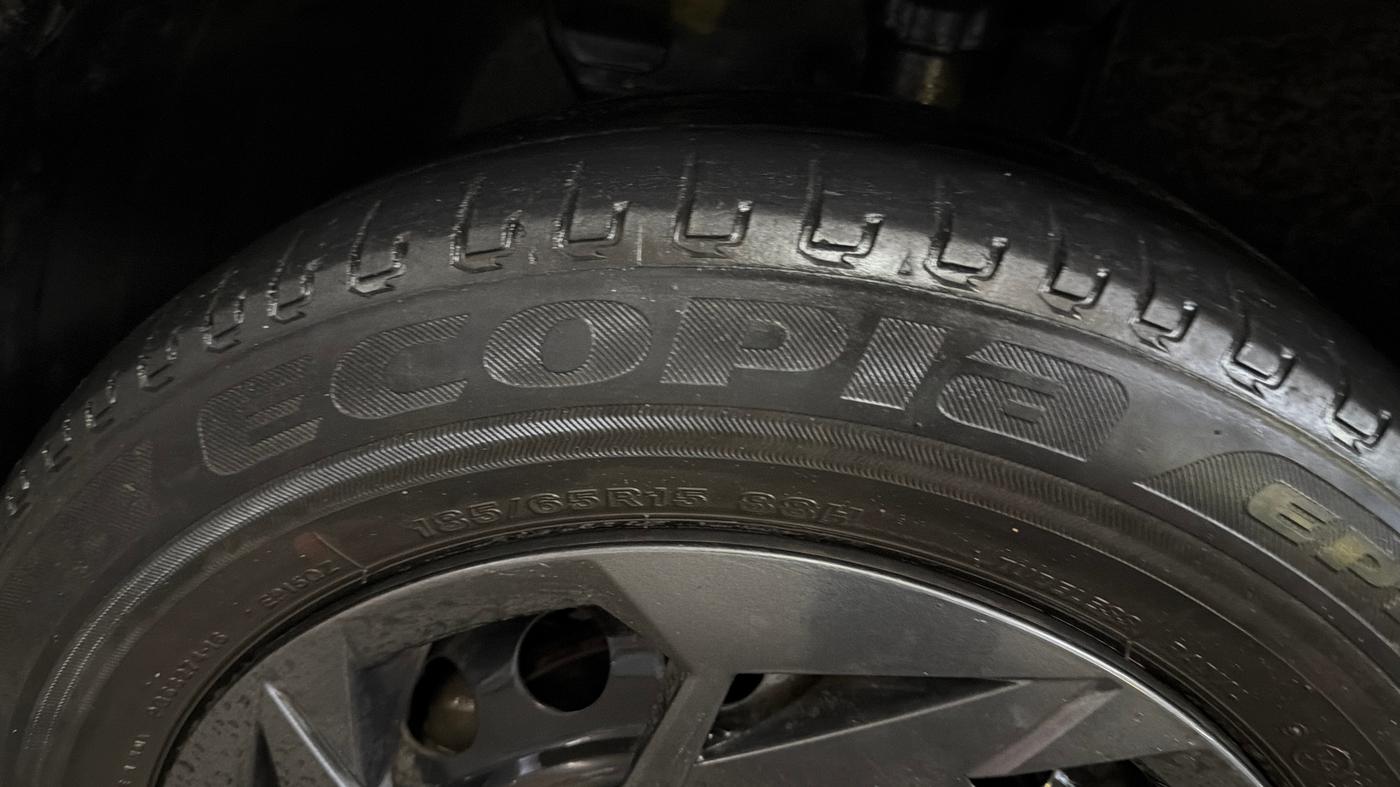 2023 Hyundai NEW I20 MAGNA 1.2 MT, CNG, Manual, 58,176 km, Left Front Tyre Tread