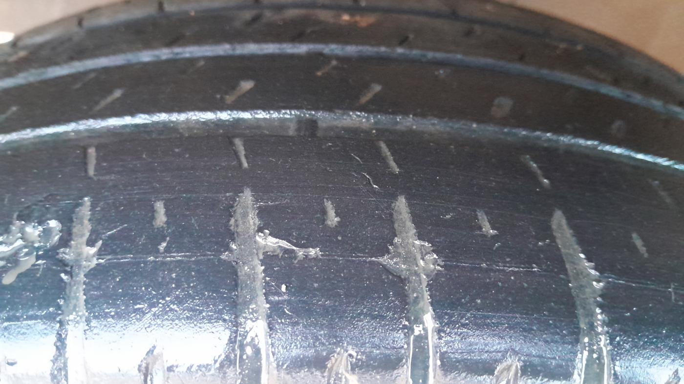2020 Maruti Ertiga ZXI+ SHVS, Petrol, Manual, 42,160 km, Left Front Tyre Tread