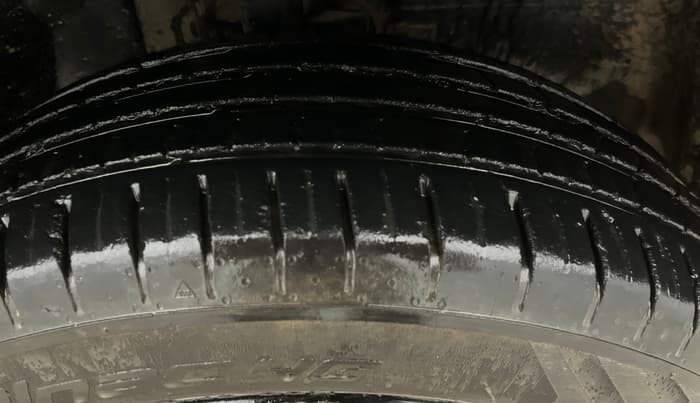 2023 Tata PUNCH CREATIVE  MT, Petrol, Manual, 15,089 km, Right Front Tyre Tread