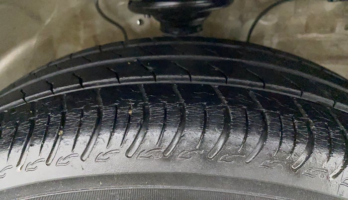 2020 Maruti S PRESSO VXI+, Petrol, Manual, 47,777 km, Right Front Tyre Tread