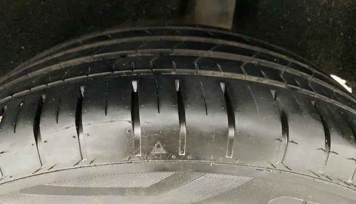 2019 Maruti Baleno ALPHA CVT PETROL 1.2, Petrol, Automatic, 73,097 km, Left Rear Tyre Tread