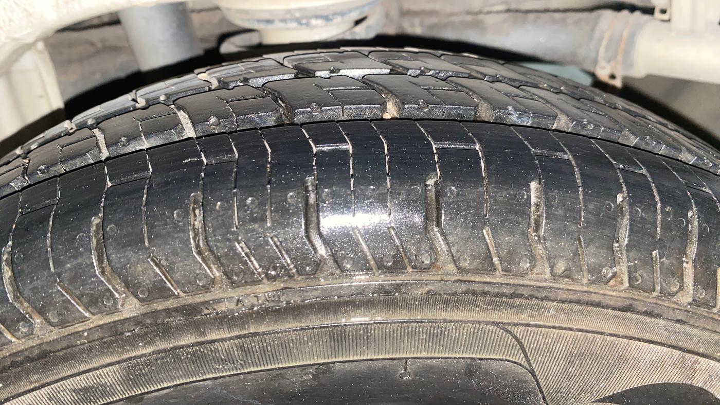 2016 Maruti Alto 800 LXI, Petrol, Manual, 1,25,766 km, Left Rear Tyre Tread