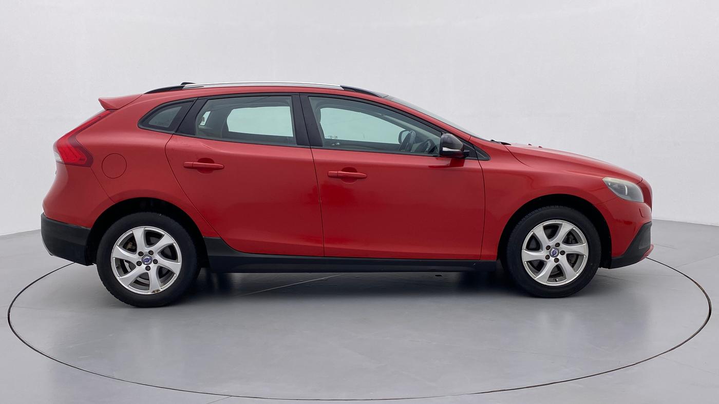 2015 Volvo V40 Cross Country T4 MOMENTUM, Petrol, Automatic, 21,635 km, Right Side View