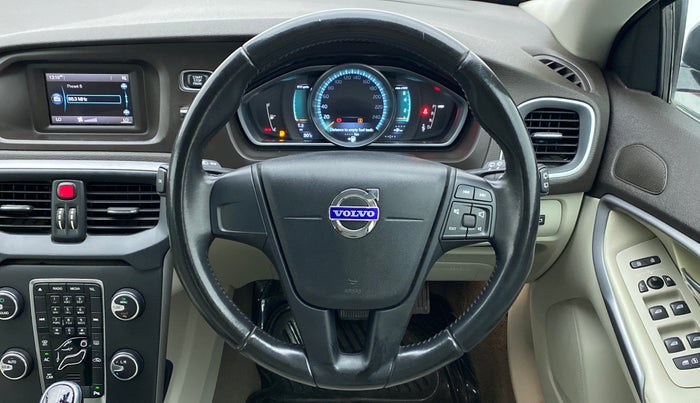 2015 Volvo V40 Cross Country T4 MOMENTUM, Petrol, Automatic, 21,635 km, Steering Wheel Close Up