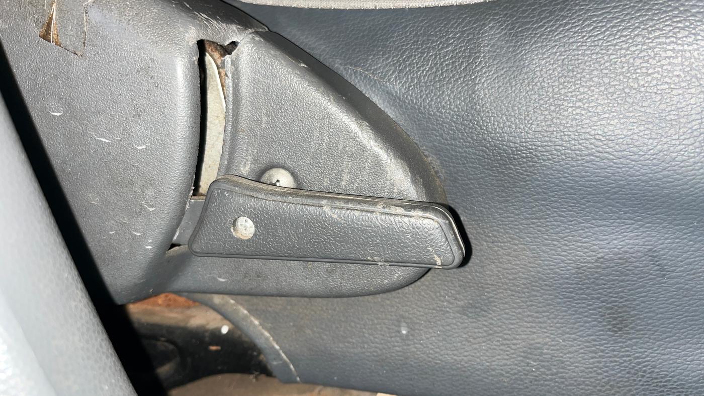 2015 Maruti Alto 800 LXI, Petrol, Manual, 75,898 km, Driver Side Adjustment Panel
