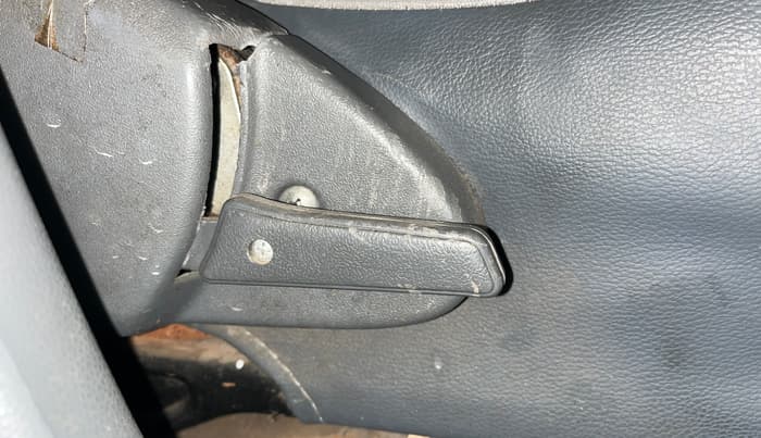2015 Maruti Alto 800 LXI, Petrol, Manual, 75,898 km, Driver Side Adjustment Panel