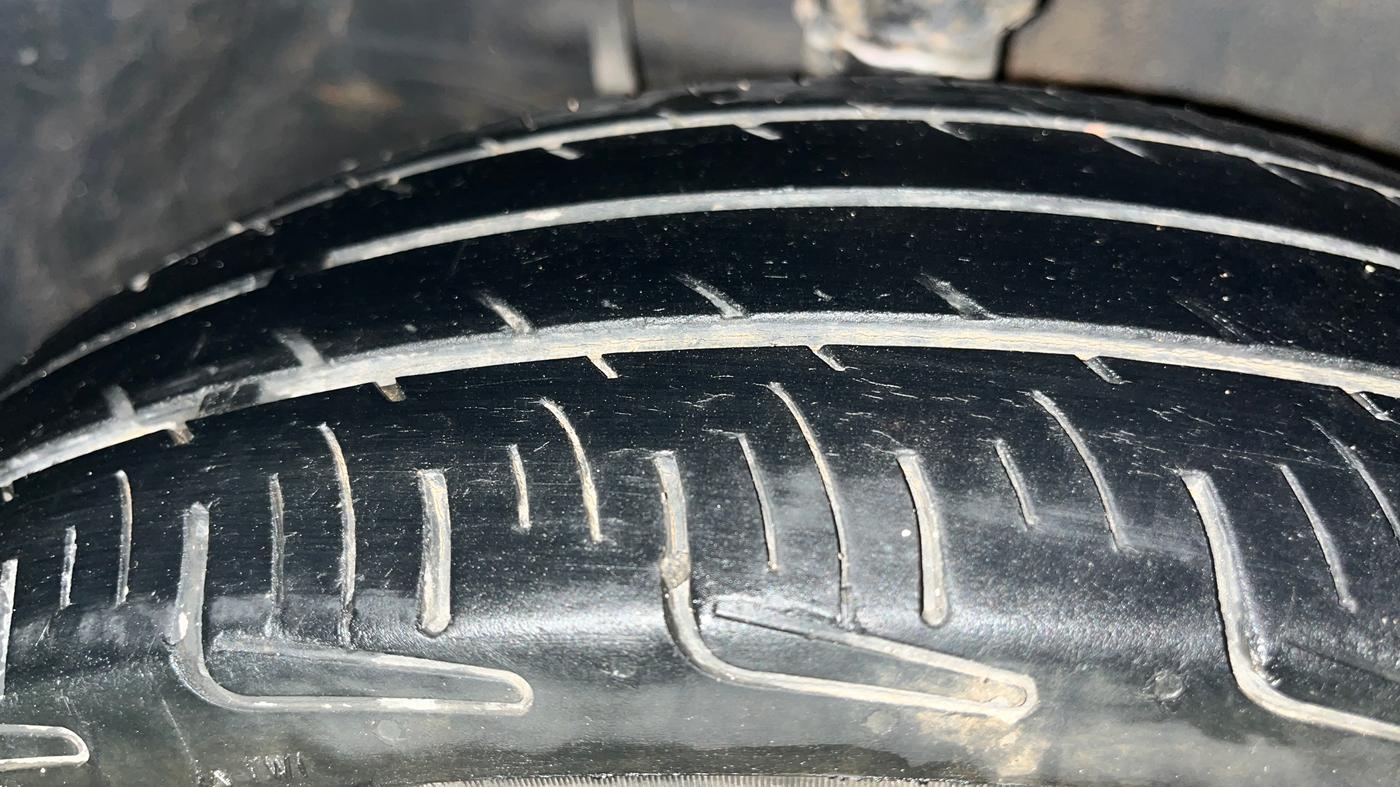 2015 Maruti Alto 800 LXI, Petrol, Manual, 75,898 km, Right Front Tyre Tread