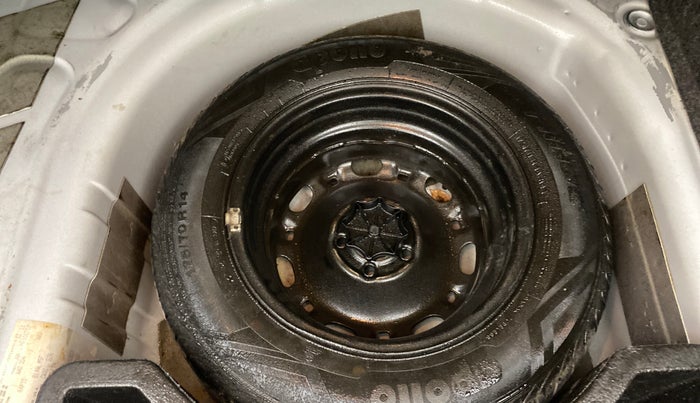 2017 Skoda Rapid AMBITION 1.5 TDI, Diesel, Manual, 1,02,417 km, Spare Tyre