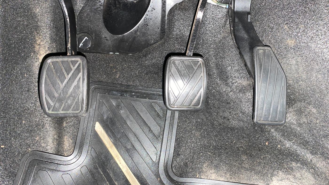 2017 Maruti IGNIS DELTA 1.2, Petrol, Manual, 1,04,359 km, Pedals