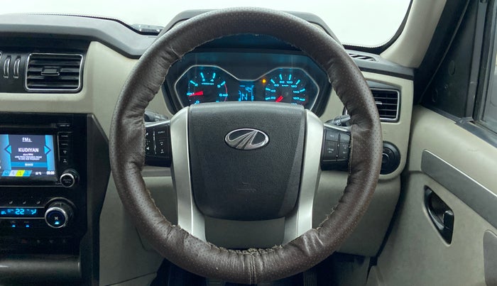 2016 Mahindra Scorpio S10, Diesel, Manual, 56,313 km, Steering Wheel Close Up
