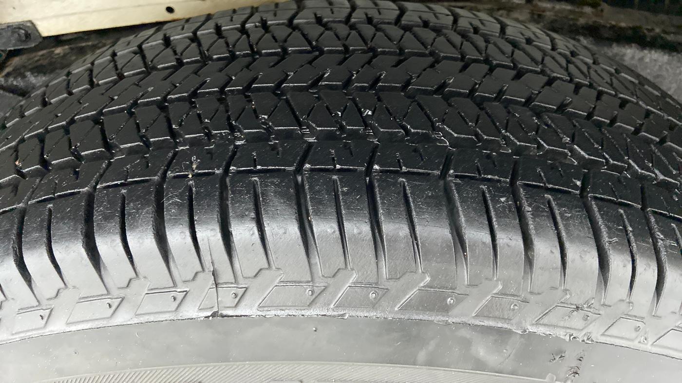 2016 Mahindra Scorpio S10, Diesel, Manual, 56,313 km, Left Rear Tyre Tread