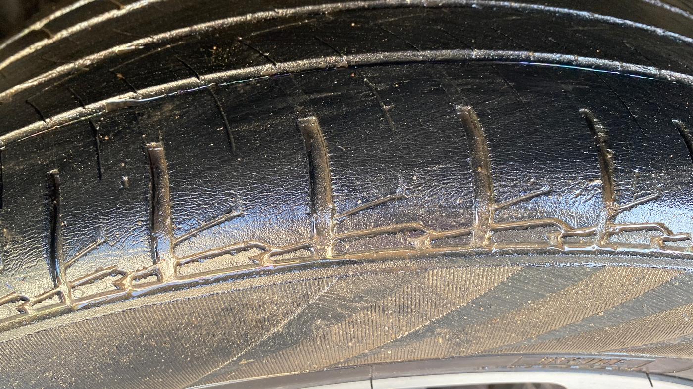 2021 MG HECTOR PLUS SHARP 1.5 PETROL TURBO DCT 6-STR, Petrol, Automatic, 64,914 km, Right Rear Tyre Tread