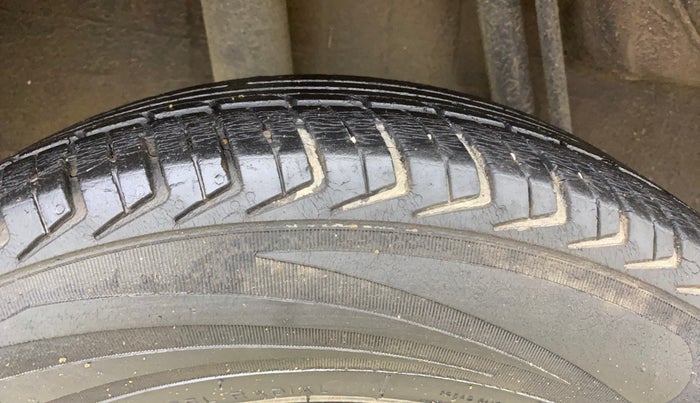 2018 Datsun Redi Go T(O) 1.0, Petrol, Manual, 65,523 km, Right Rear Tyre Tread