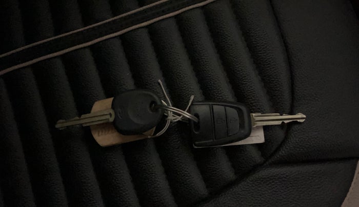 2017 Hyundai Grand i10 MAGNA AT 1.2 KAPPA VTVT, Petrol, Automatic, 68,959 km, Key Close Up